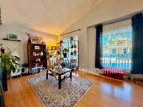 1874 Tomlinson Crescent NW in Edmonton, AB - Building Photo - Building Photo