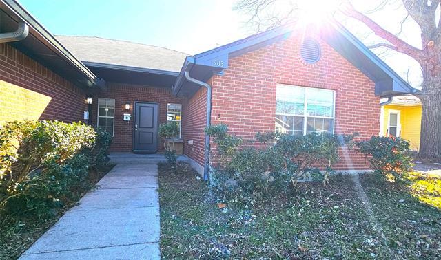 property at 903 W Congress St