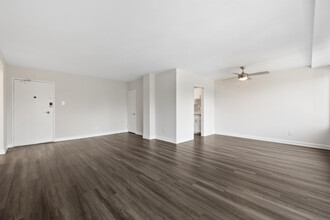 Wellington in Arlington, VA - Building Photo - Interior Photo