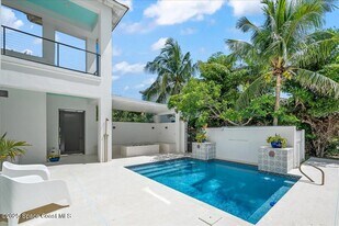 7707 Kiawah Way in Melbourne Beach, FL - Building Photo