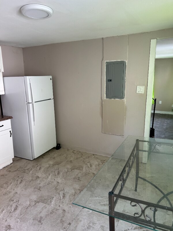 8 Quigley Ct in Winchester, MA - Building Photo - Building Photo