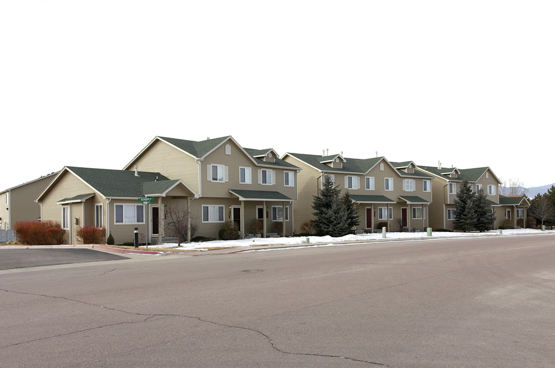 East Ranch Townhomes in Colorado Springs, CO - Building Photo