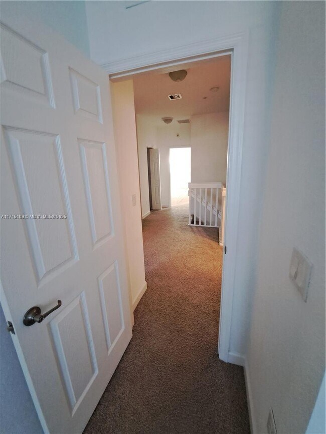 12438 Emerald Creek Mnr in Davie, FL - Foto de edificio - Building Photo