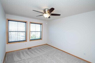 4665 Victor Path in Hugo, MN - Building Photo - Building Photo