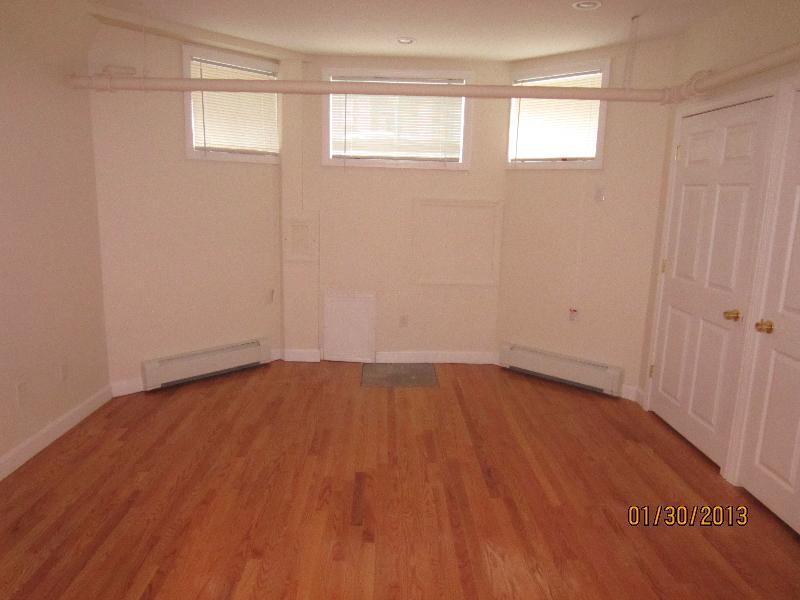 24 Euston St, Unit 1 in Brookline, MA - Building Photo