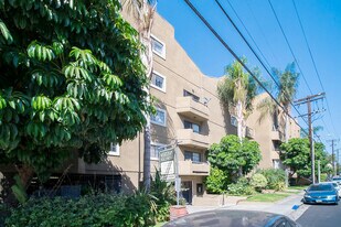 Meridian Hollywood in Los Angeles, CA - Building Photo