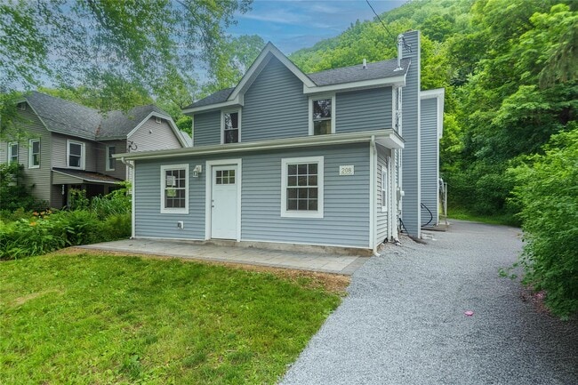 208 Old Rte 22 in Wassaic, NY - Building Photo - Building Photo