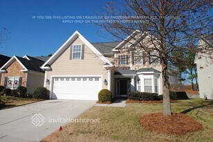 13301 Eastfield Village Ln, Unit 6308-302 in Charlotte, NC - Building Photo