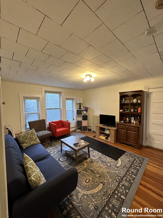 50 Brainerd Rd, Unit 3 in Boston, MA - Foto de edificio - Building Photo