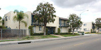 732 E Lexington Ave in El Cajon, CA - Foto de edificio - Building Photo