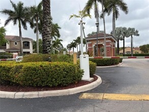 2281 NE 42nd Ave in Homestead, FL - Building Photo - Building Photo