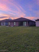 742 Ctr Lk St in Lehigh Acres, FL - Building Photo - Building Photo