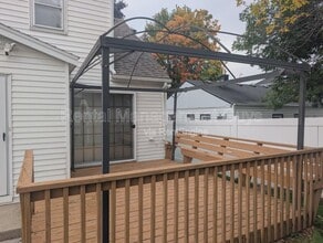 5027 6th St NE in Minneapolis, MN - Building Photo - Building Photo