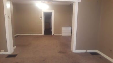 215 Atkinson St in Cincinnati, OH - Building Photo - Building Photo