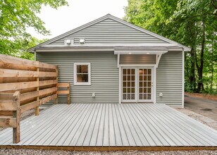 732 Highland Ave in South Portland, ME - Building Photo - Building Photo