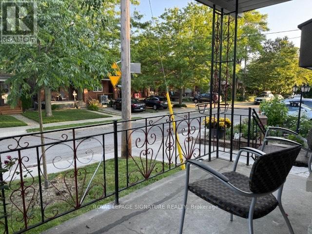 property at 18 Holland Park Ave