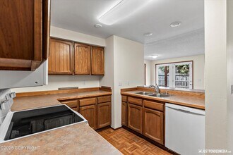 2220 Sentry Dr, Unit A201 in Anchorage, AK - Building Photo - Building Photo