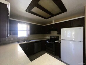 12 N 28th St in McAllen, TX - Building Photo - Building Photo