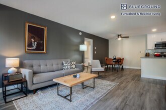 17 Northstar St-Unit -FL1-ID145 in Marina Del Rey, CA - Building Photo - Building Photo