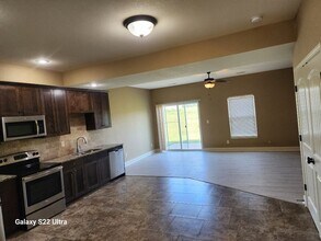 9407 N Lenox Ave in Kansas City, MO - Building Photo - Building Photo