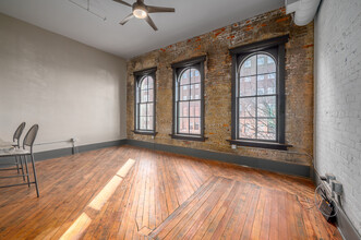 LOFTS of West 9 in Cleveland, OH - Building Photo - Interior Photo