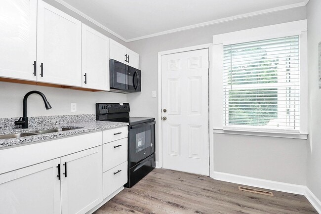 property at 1825-1827 Academy St