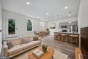 4912 Baltimore Ave in Philadelphia, PA - Building Photo