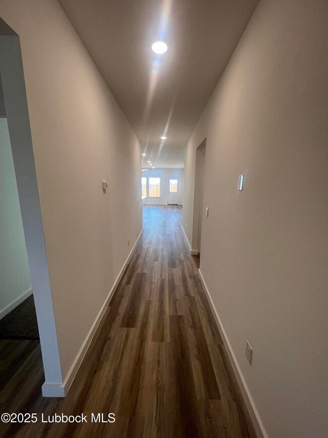 621 E 14th St in Wolfforth, TX - Building Photo - Building Photo