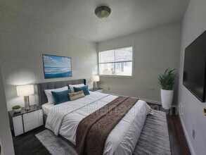 787 NE Alameda Ave in Roseburg, OR - Building Photo - Building Photo