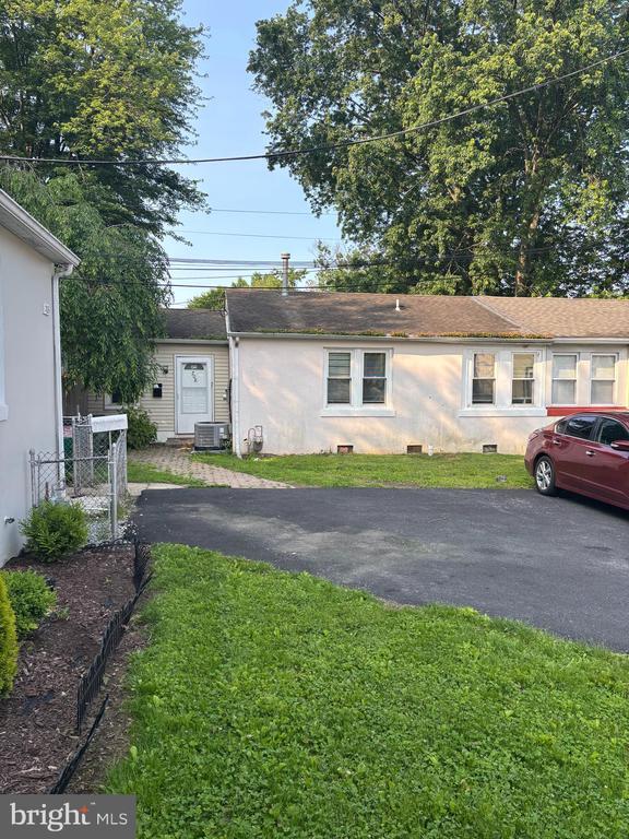 property at 708 Hartford Ct