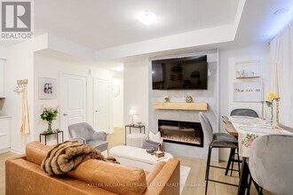 1695 Dersan St in Pickering, ON - Building Photo - Building Photo