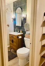 224 Columbus Dr, Unit CARRIAGE HOUSE Upper #3 in Savannah, GA - Building Photo - Building Photo