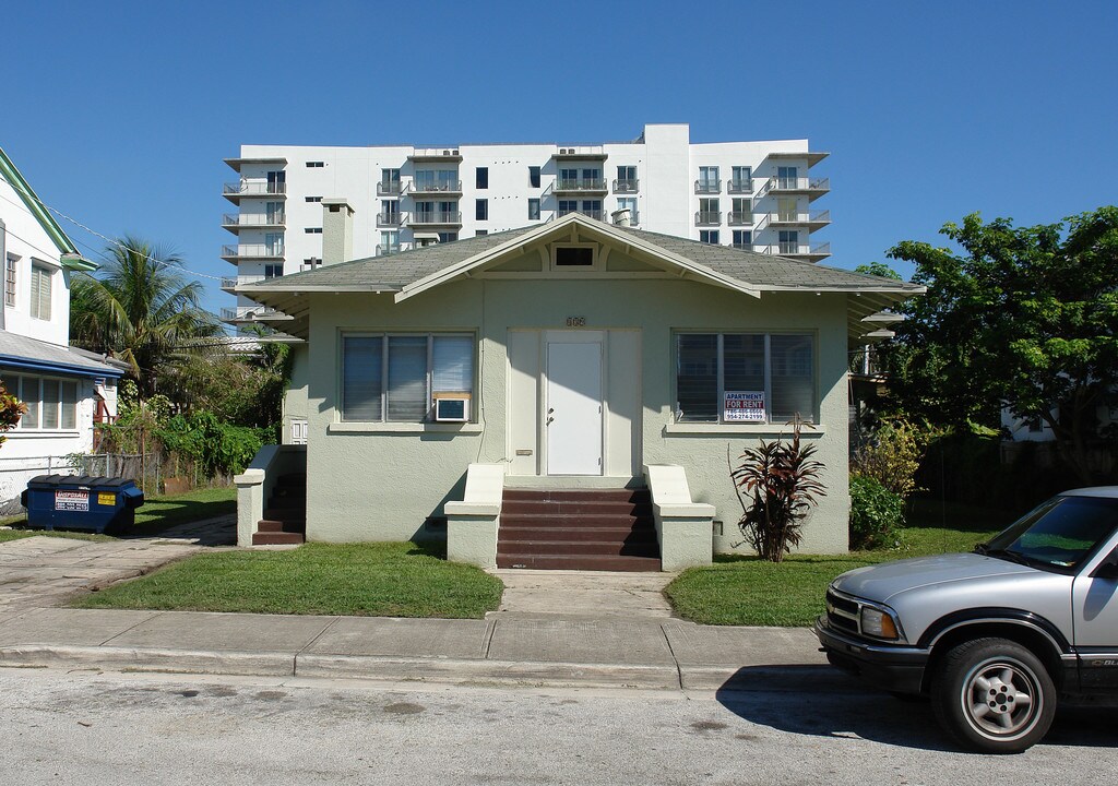 439 NE 24th St in Miami, FL - Building Photo