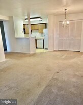 17023 Bennett Pl in Southampton, PA - Building Photo