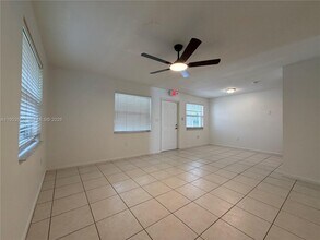 951 SW 16th St in Fort Lauderdale, FL - Building Photo - Building Photo