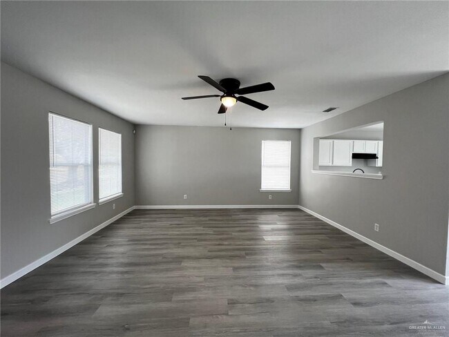 21 Ozark Ave in McAllen, TX - Building Photo - Building Photo
