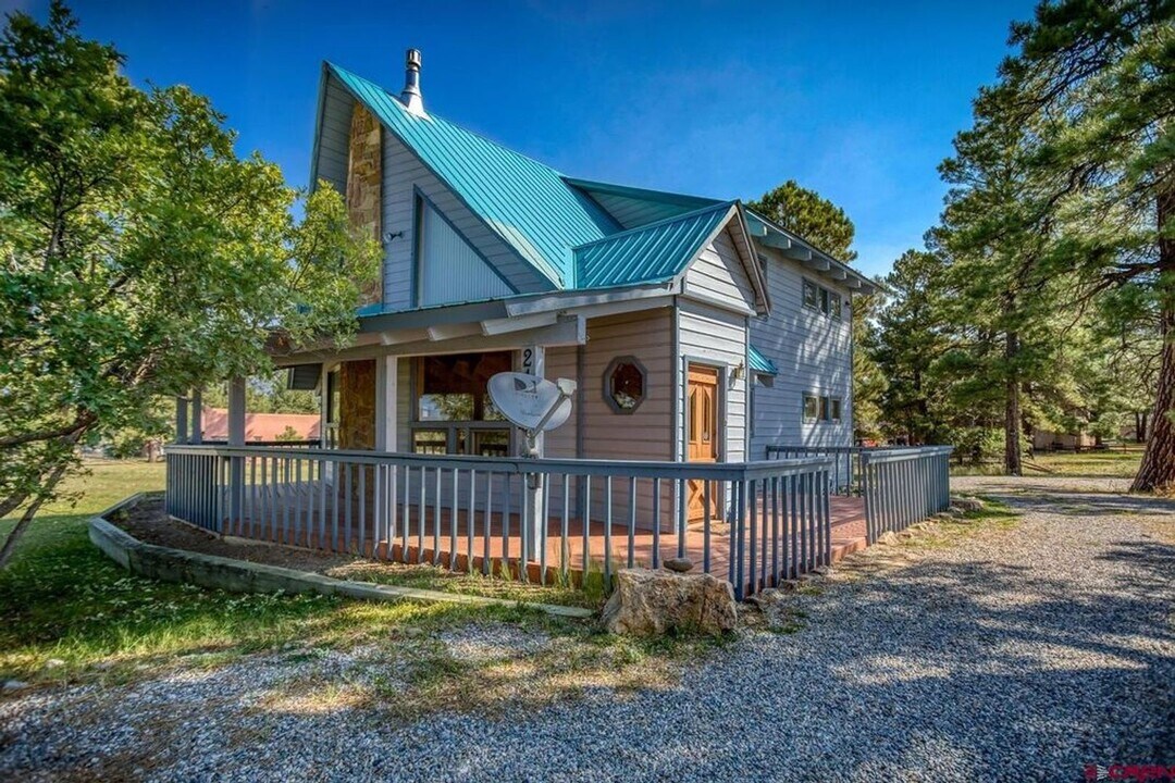 2453 Park Ave in Pagosa Springs, CO - Building Photo