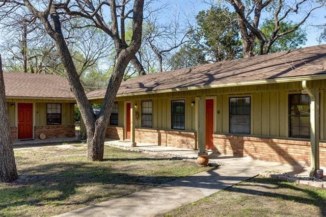 property at 601 W College St