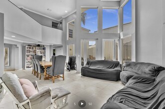 20645 NE 25th Pl in Miami, FL - Building Photo - Building Photo