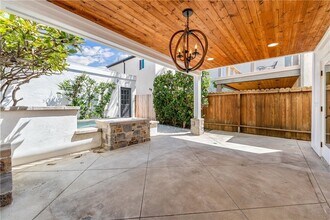308 7th St in Huntington Beach, CA - Building Photo - Building Photo