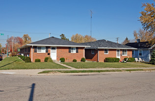 903 Weng Ave Apartments