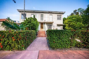 825 Alton Ct in Miami Beach, FL - Building Photo