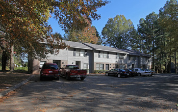 Village Square Apartments in Monroe, NC - Building Photo - Building Photo