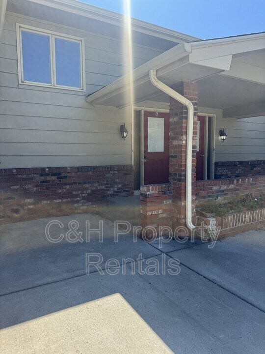 2314 Rosebud Dr in Billings, MT - Building Photo