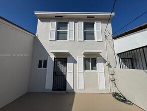 7520 W 15th Ct in Hialeah, FL - Building Photo - Building Photo