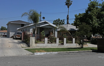 3814-3820 Pine Ave in El Monte, CA - Building Photo - Building Photo