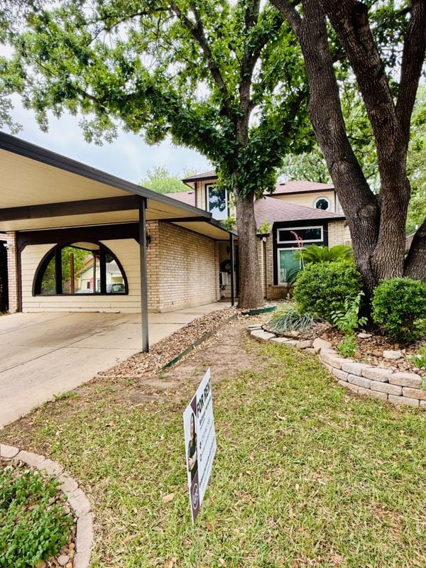 2927 Ash Field Drive