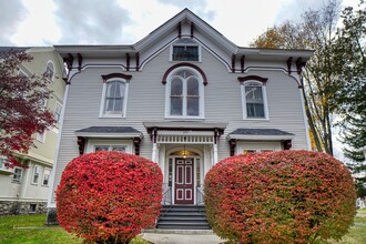 440 Glen St in Glens Falls, NY - Building Photo - Building Photo