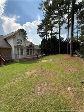 106 Barons Run W in Spring Lake, NC - Building Photo - Building Photo