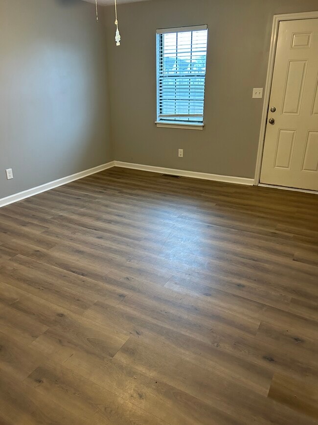 120 Creekwood Ave in Bowling Green, KY - Building Photo - Building Photo